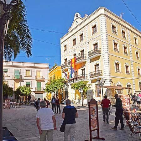Las Palmeras Almuñécar Dış mekan fotoğraf